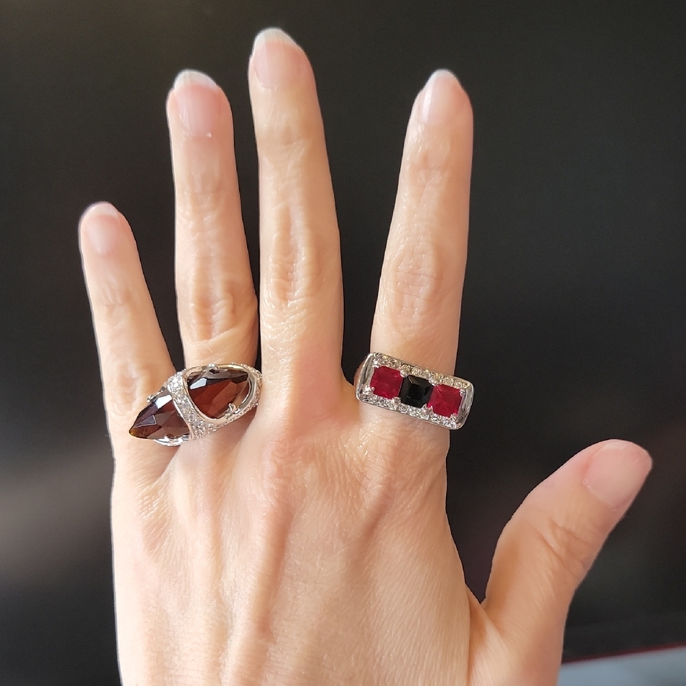 TWO (2) NWOT Camille Lucie Rings